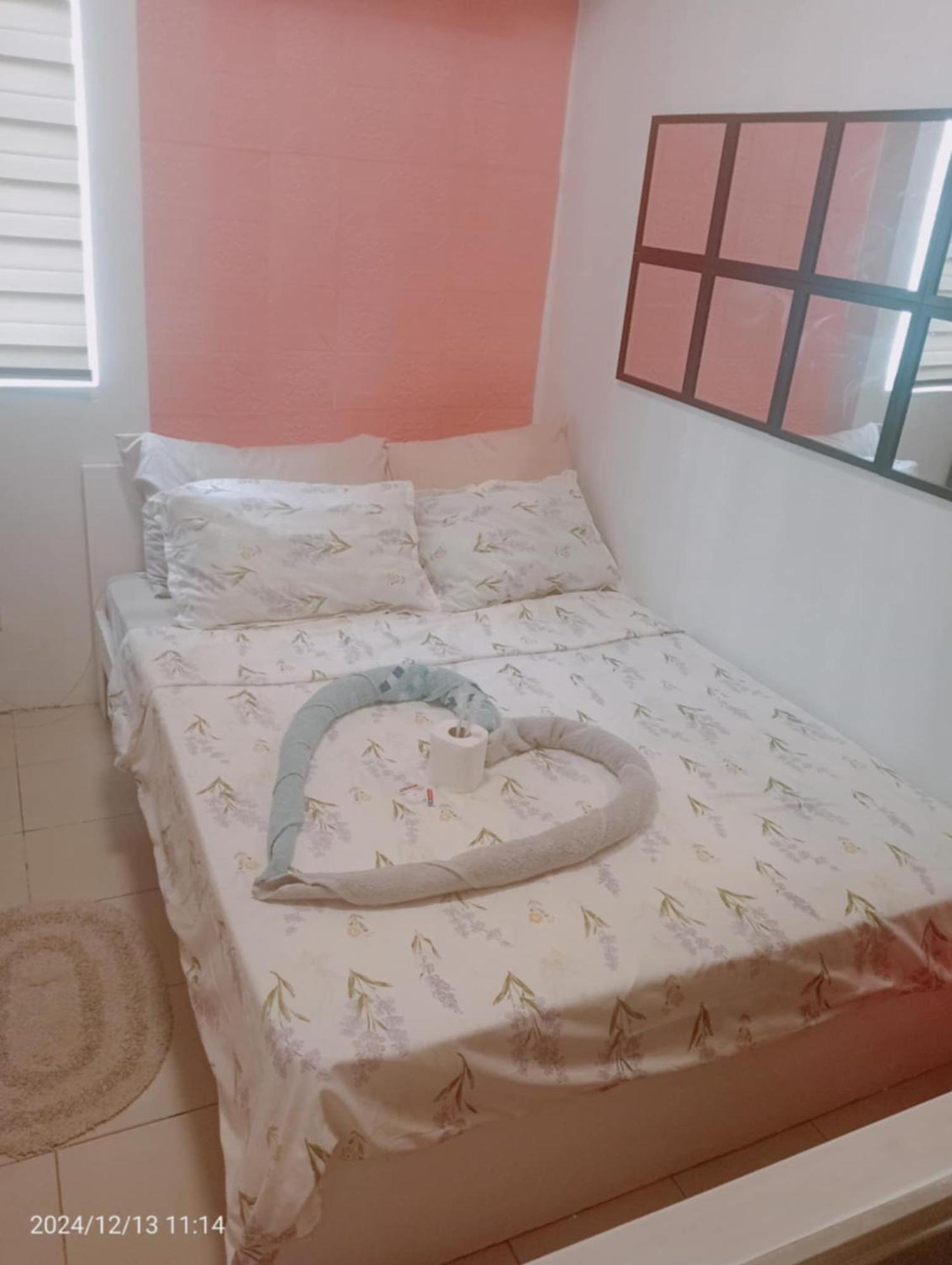 Urban Deca Staycation Mandaluyong Exterior photo